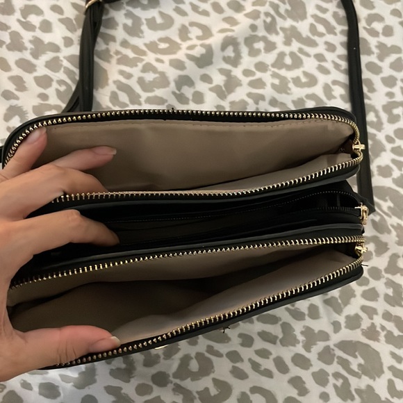 Black Crossbody - Picture 2 of 8